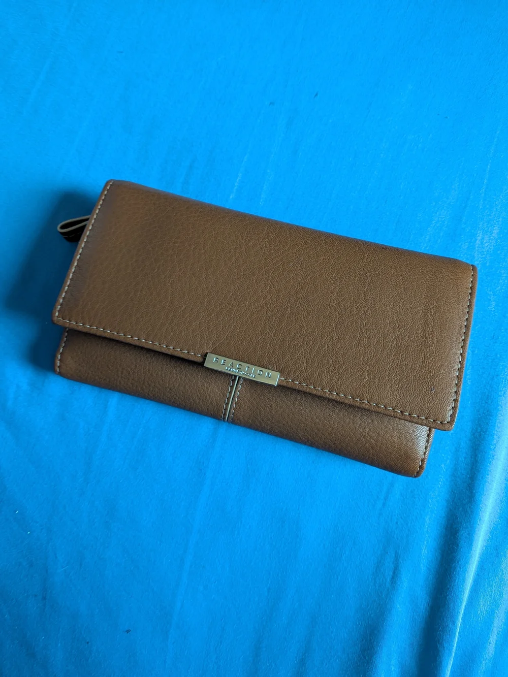 Kenneth Cole Reaction Brown Trifold Leather Wallet